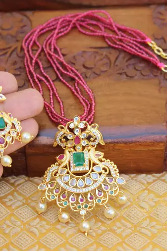 Gold platted peacock beads necklace set