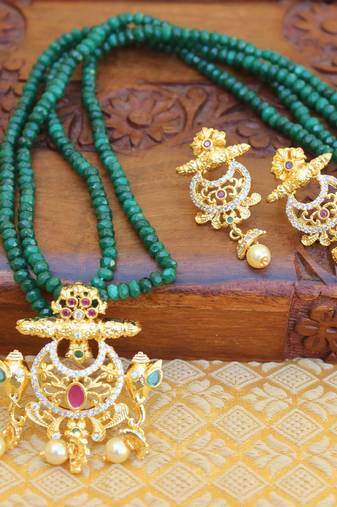Gold platted elephant beads necklace set