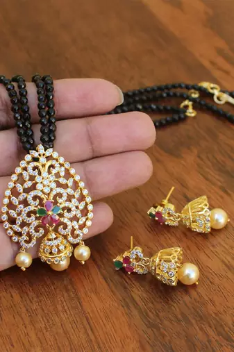 Gold platted beads necklace set