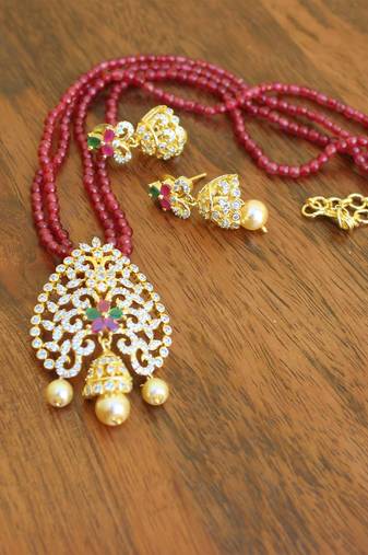 Gold platted beads necklace set