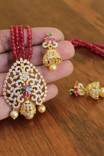 Gold platted beads necklace set