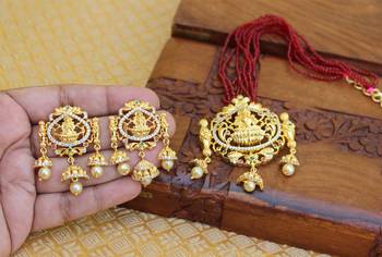 Gold platted lakshmi beads necklace set 2