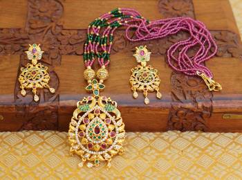 Gold platted peacock beads necklace set 1