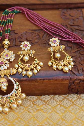 Gold platted beads necklace set