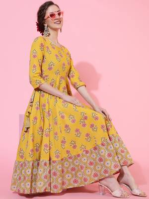 Gulmohar jaipur cotton calf length printed flared 3/4  sleeves round neck kurta 1