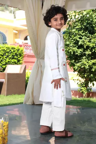 Chirpy chakri & pop kurta pyjama set