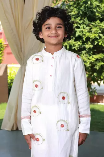 Chirpy chakri & pop kurta pyjama set