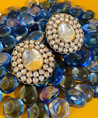 Roshanara studs 2