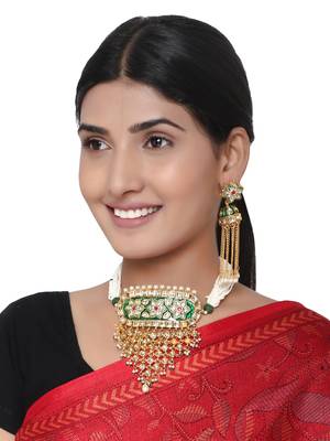 White Kundan Choker Necklace Set 1