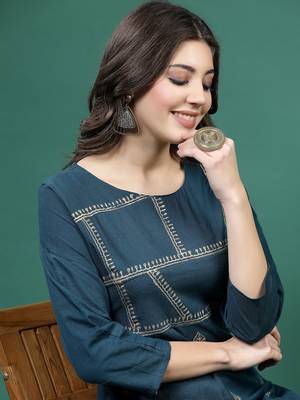Women peach  color embroidery printed kurta 4