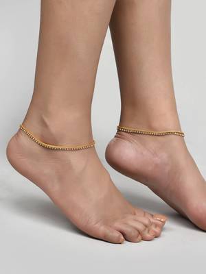 Gold plated white stone studded handcrafted chain anklet for women 2