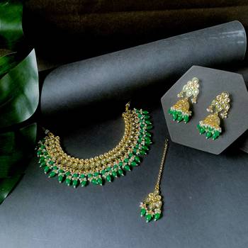 gold plated traditional kundan pearl choker necklace jewellery with dangle earrings set 1