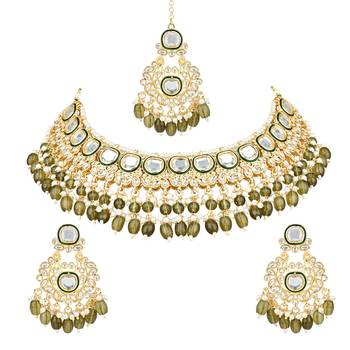 gold plated traditional kundan pearl choker necklace jewellery with dangle earrings set 2