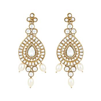 traditional multi layered pearl kundan bridal necklace jewellery with dangle earrings & maang tikka set 3