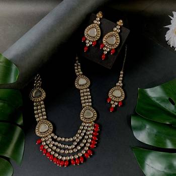 traditional multi layered pearl kundan bridal necklace jewellery with dangle earrings & maang tikka set 1
