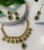 stylish traditional kundan stone necklace jewellery set