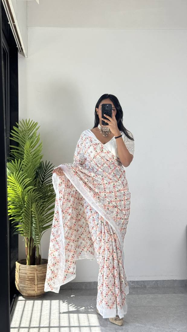 Off-White Georgette Multi Hand Embroidered Traditional Saree with Un-Stitched Blouse