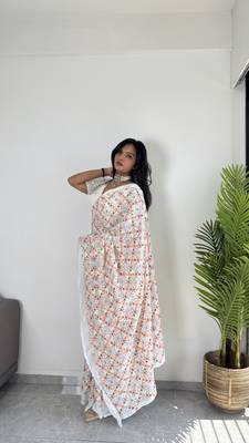 Off-White Georgette Multi Hand Embroidered Saree with Un-Stitched Blouse 6