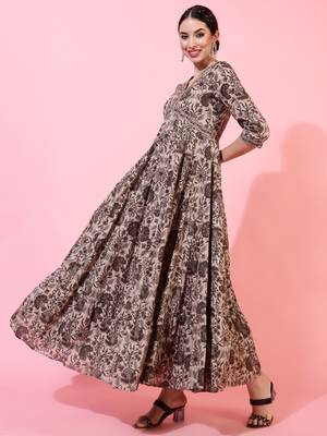 Gulmohar jaipurcotton ankle length printed flared 3/4 sleeves v-neck kurta 3