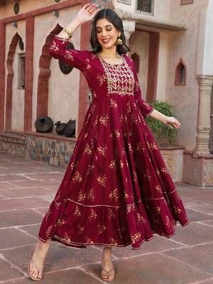 Gulmohar jaipur rayon ankle length printed flared 3/4 sleeves round kurta 3