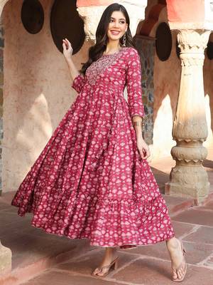 Gulmohar jaipur rayon ankle length printed flared 3/4 sleeves round kurta 3