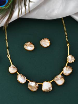 Gold plated mother of pearl kundan  jewellery set 1