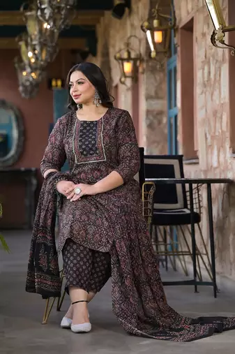  black & red floral print straight plus size kurta trouser and dupatta set