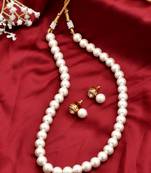 Classic pearl necklace with kundan stud earrings