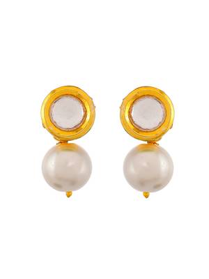 Classic pearl necklace with kundan stud earrings 4