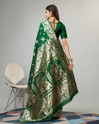 Green Woven Baluchari Silk Temple Border Saree With Blouse 2