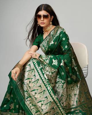 Green Woven Baluchari Silk Temple Border Saree With Blouse 5