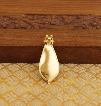 Kerala style palakka pendant 3