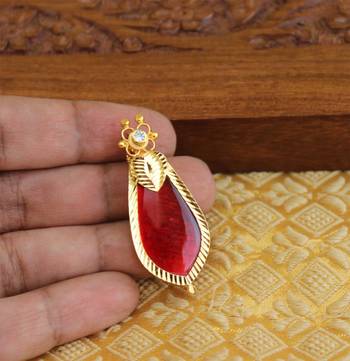 Kerala style palakka pendant 2