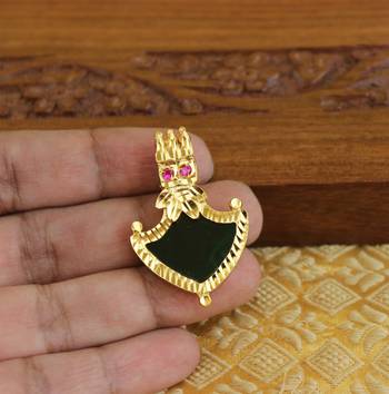 Kerala style palakka pendant 2