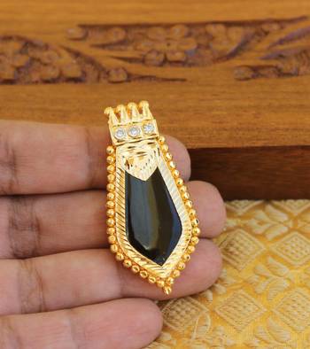 Kerala style palakka pendant 2