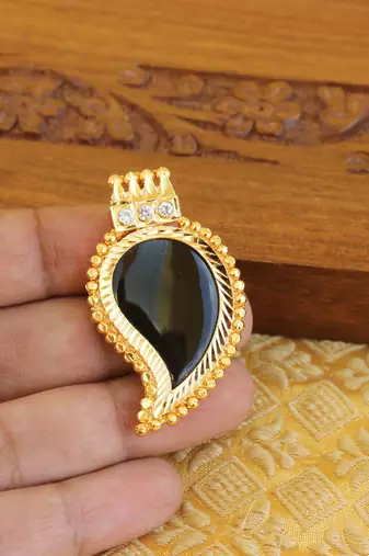 Kerala style mango palakka pendant