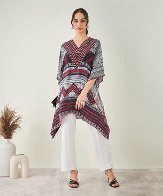 Maroon geometric kaftan tunic 1