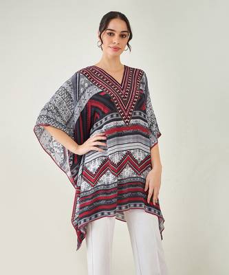Maroon geometric kaftan tunic 3