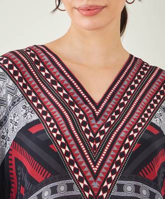 Maroon geometric kaftan tunic 5