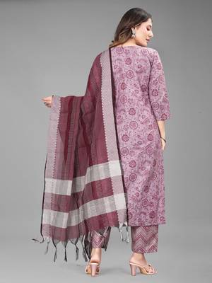 Textile cloth women's light maroon color cotton fabric floral printed kurta pant with dupatta set 4