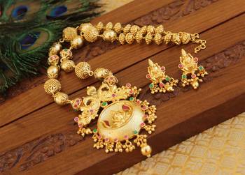 Gold platted lakshmi necklace set 3