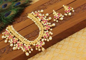 Gold platted kempu cut stone necklace set 2
