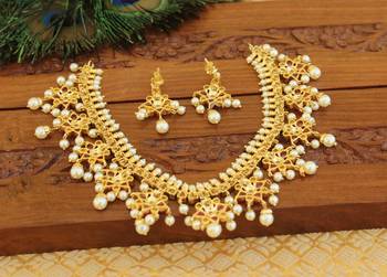 Gold platted kempu cut stone necklace set 3