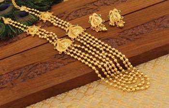 Gold platted lakshmi necklace set 1