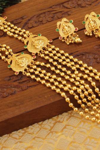 Gold platted lakshmi necklace set