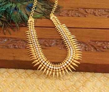 Kerala style gold platted short necklace set 1