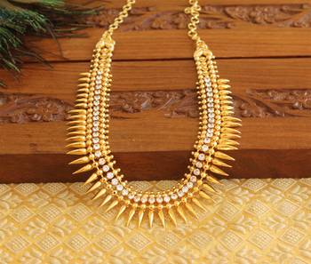 Kerala style gold platted short necklace set 2