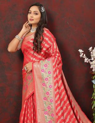 Red Designer Banarasi Silk Blend Saree With Blouse For Women  5