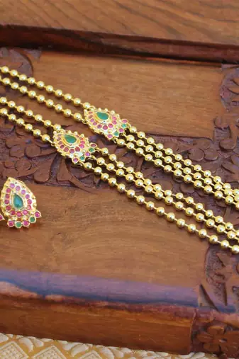 Gold platted necklace set