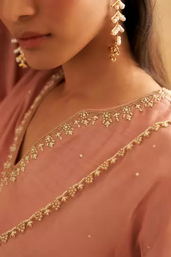 lutfiya kurta set